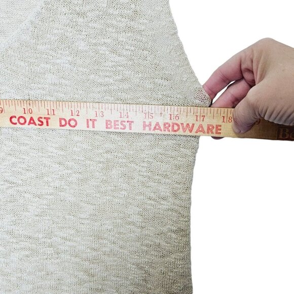 Tweeds Women's Beige Knit Sleeveless V-Neck Top L‎ - Picture 4 of 7